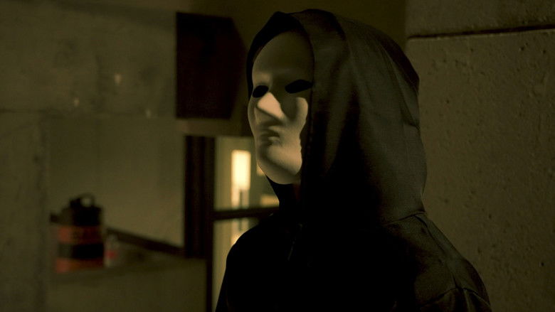 кадр из фильма Countdown to Midnight