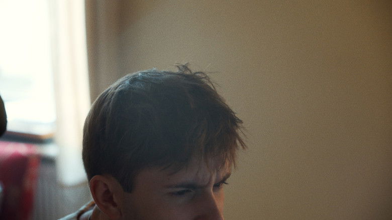 кадр из фильма FAKE