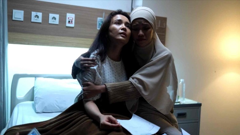 кадр из фильма Assalamualaikum Baitullah