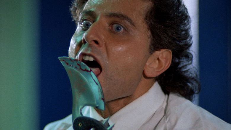 кадр из фильма Непокорная