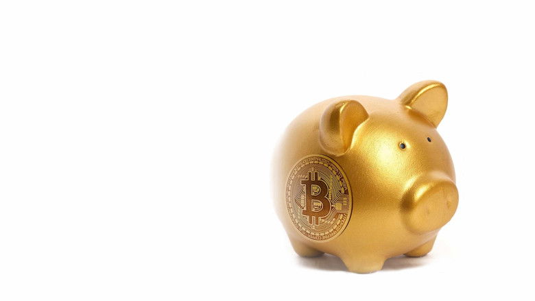 кадр из фильма Ставка на Биткоин