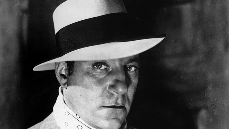 кадр из фильма Пепе ле Моко