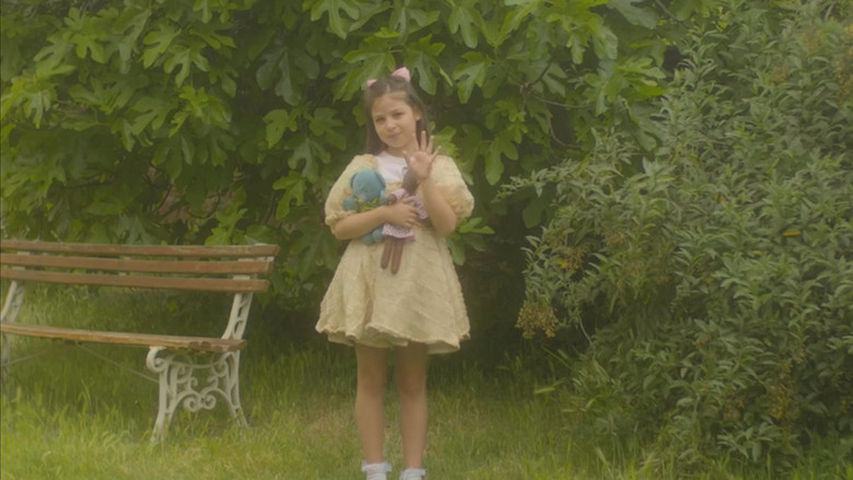 кадр из фильма Mi pequeña yo