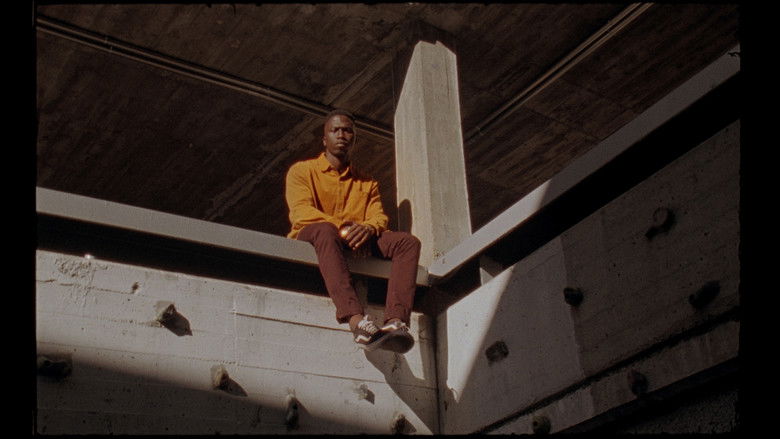 кадр из фильма Distant Lights