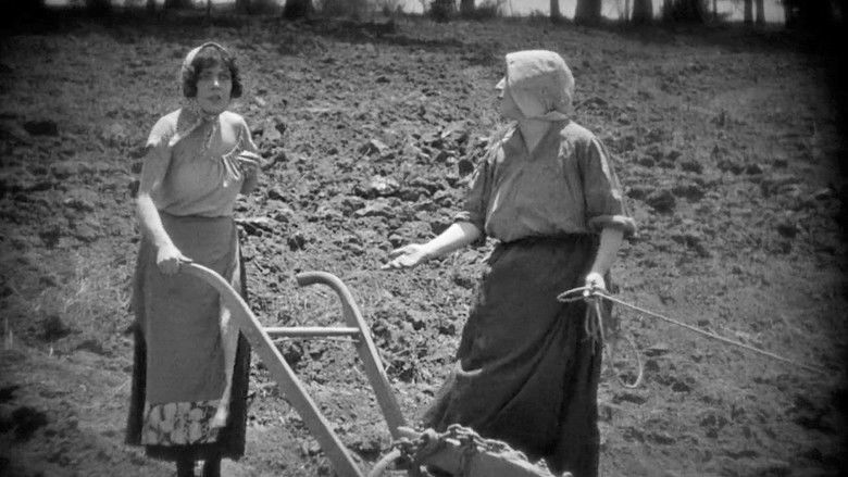 кадр из фильма Большой парад