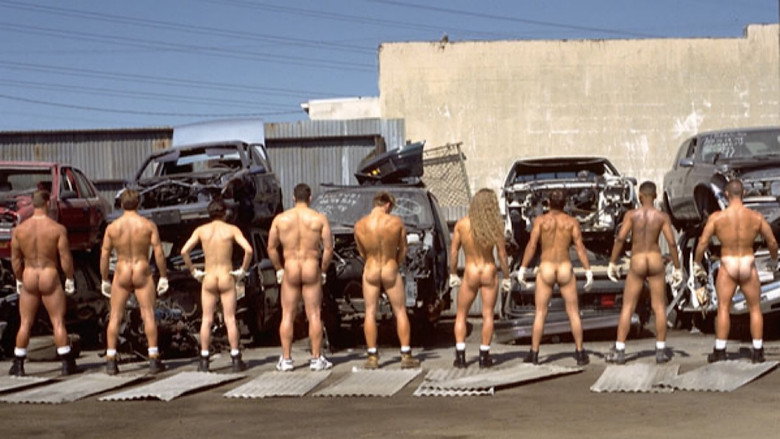 кадр из фильма Junkyard Boyz