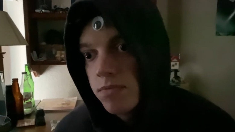 кадр из фильма Eyez