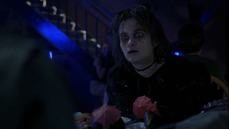 кадр из фильма Ворон: Жестокое причастие