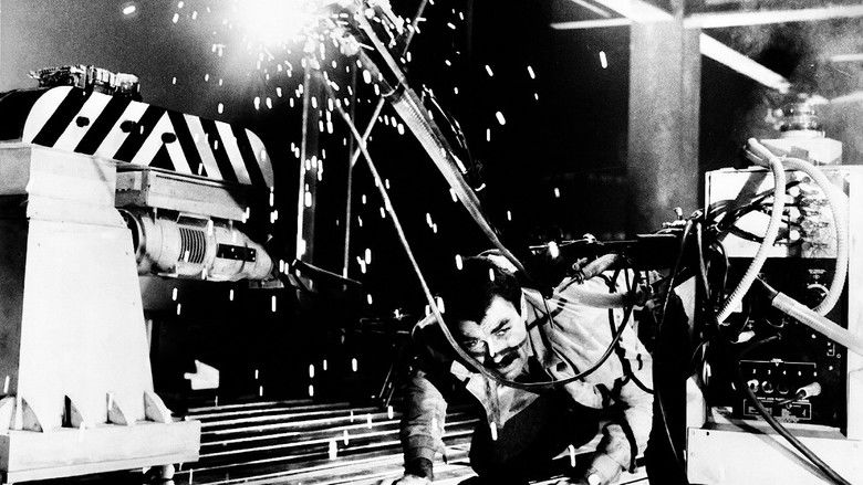 кадр из фильма Охота на роботов