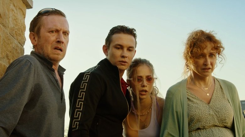 кадр из фильма Отчаянные дольщики