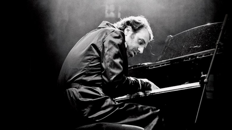 кадр из фильма Заткнись и играй на рояле