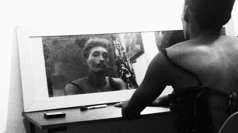 кадр из фильма A Máscara do Vazio