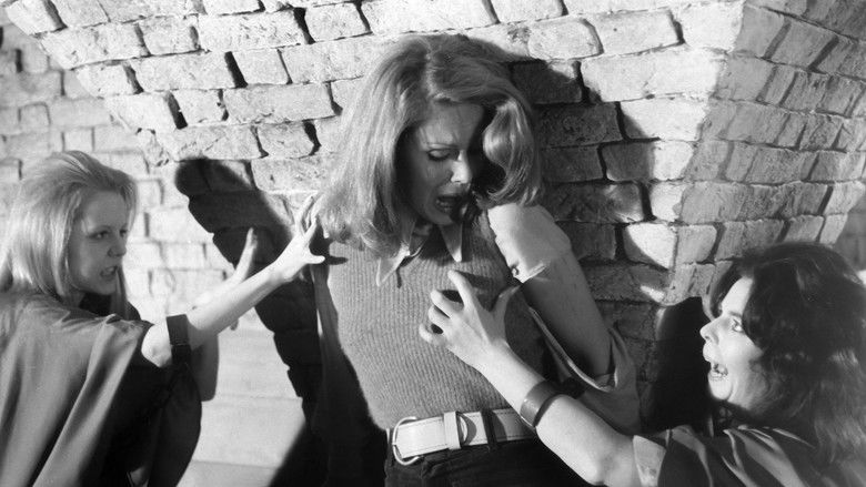 кадр из фильма Сатанинские обряды Дракулы