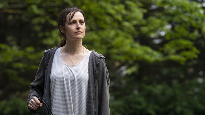 кадр из фильма Сама по себе