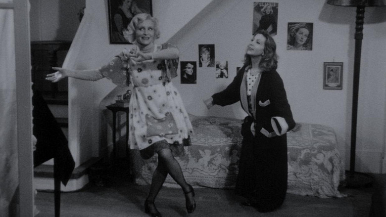 кадр из фильма Femmes femmes