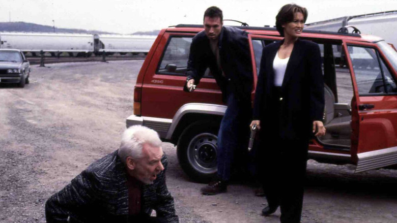 кадр из фильма Блуждающая пуля