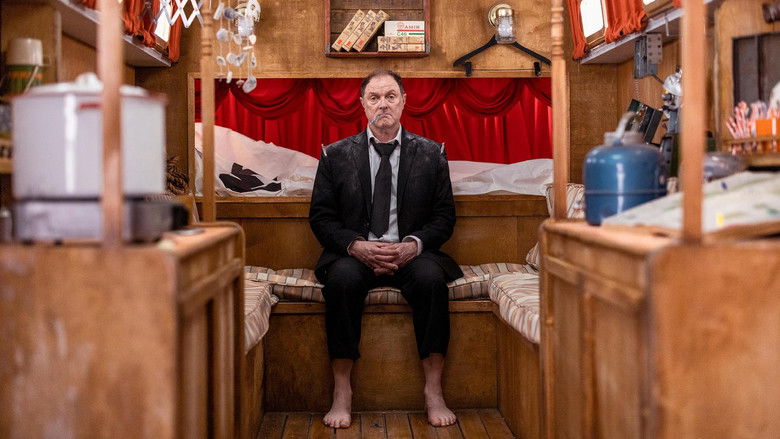 кадр из фильма The Space Between Attack and Decay