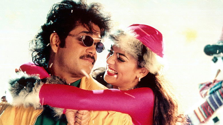 кадр из фильма ரட்சகன்