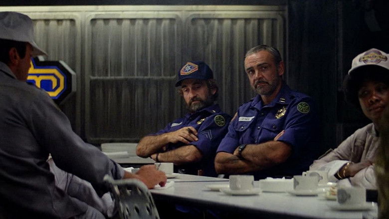 кадр из фильма Чужая земля