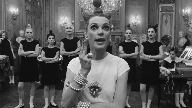 кадр из фильма Кто вы, Полли Магу?