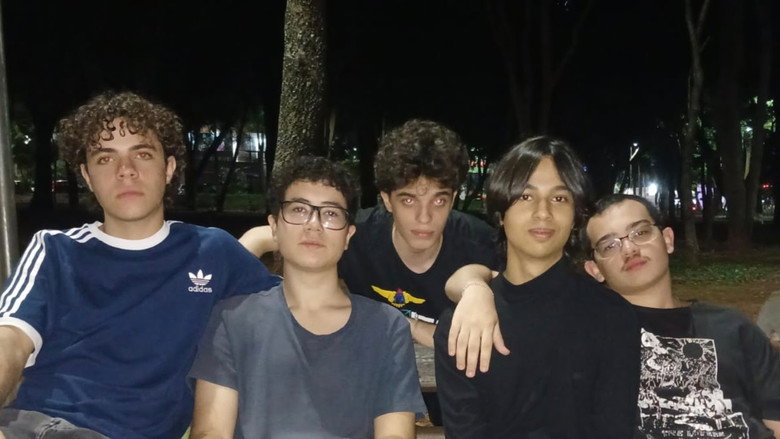 кадр из фильма Amigos do Helton