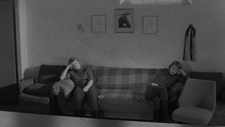 кадр из фильма Jugend-Zeit