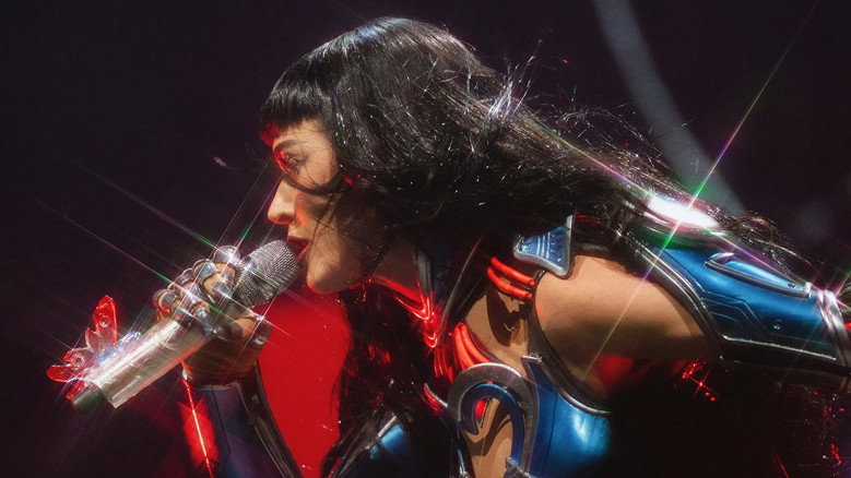 кадр из фильма Katy Perry: The Lifetimes Tour – Live from Paris