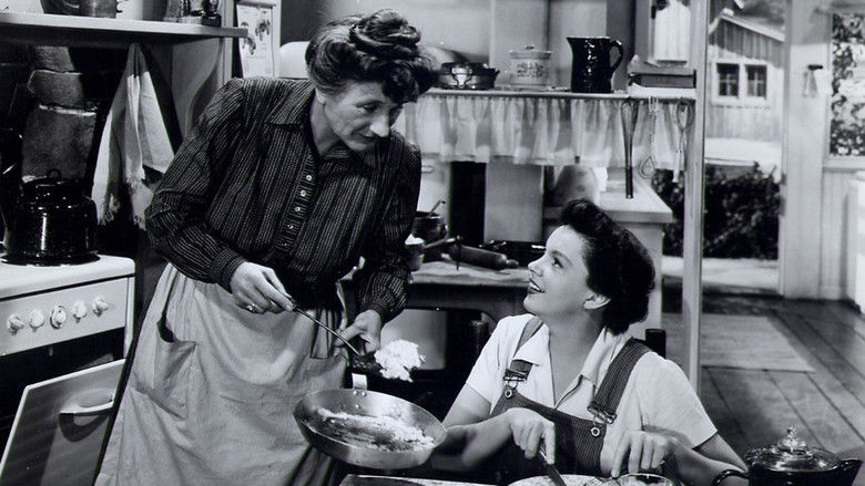 кадр из фильма Летние гастроли