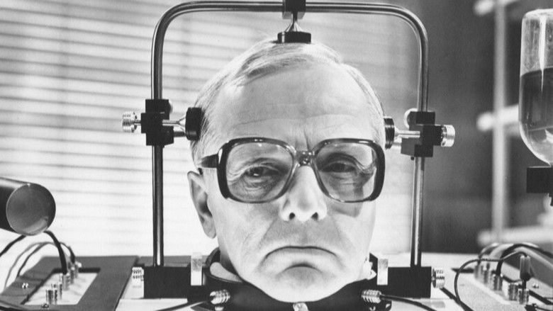 кадр из фильма Завещание профессора Доуэля