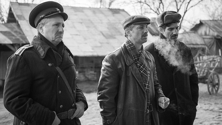 кадр из фильма Moromeţii 2