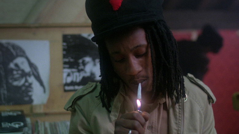 кадр из фильма Babylon