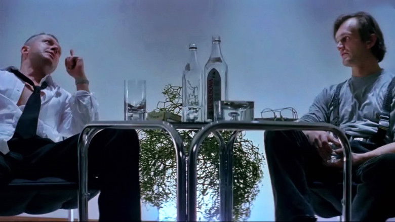 кадр из фильма Псы 2