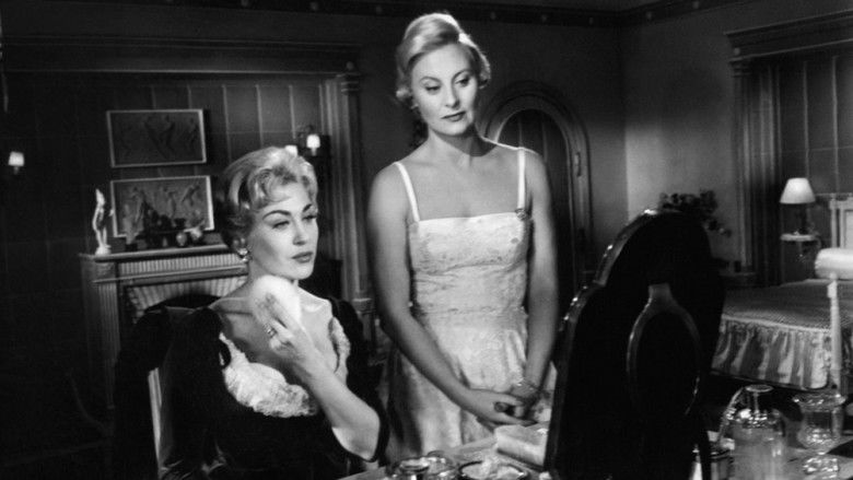 кадр из фильма Призрачное счастье