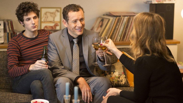 кадр из фильма Маменькин сынок