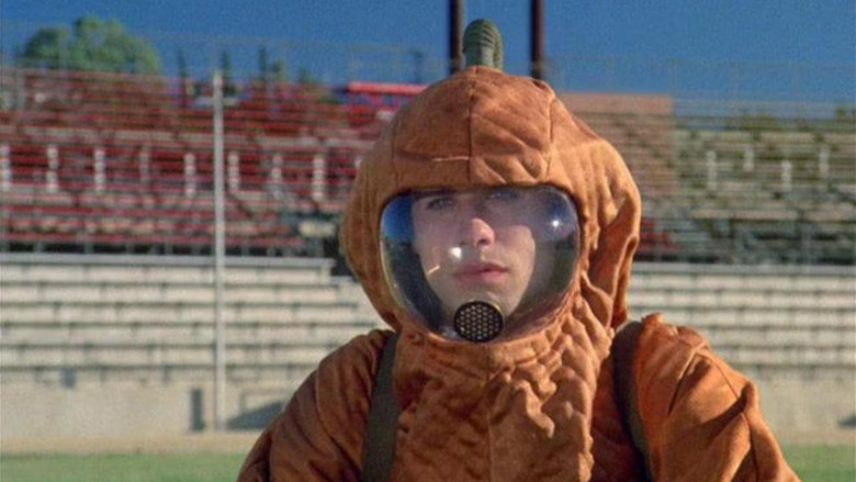 кадр из фильма Под колпаком