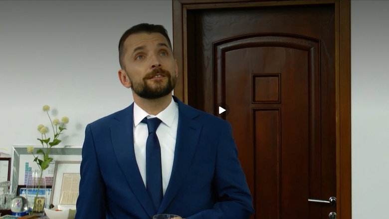 кадр из фильма Agenția Creativă „Clar de Lună”