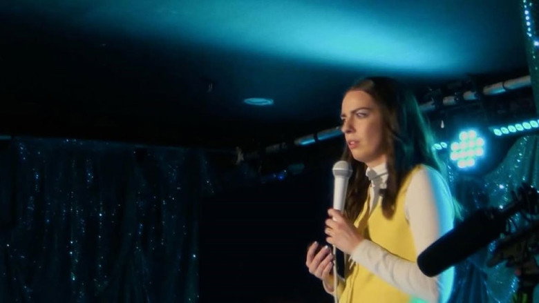 кадр из фильма Emma Holland: Here Comes Mr. Forehead