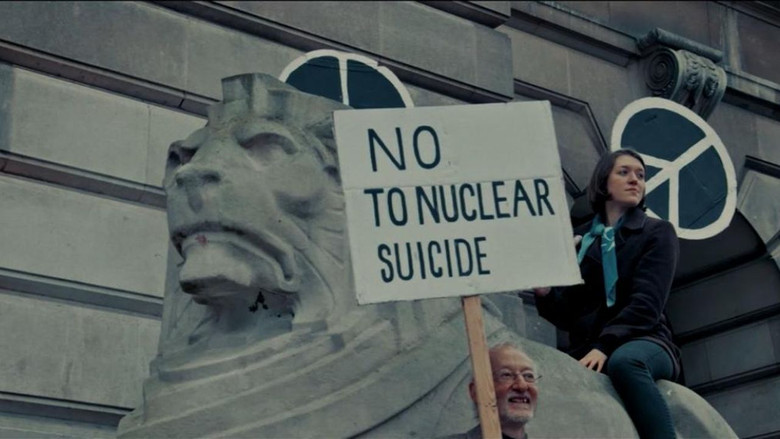 кадр из фильма Затерянные с Сохо