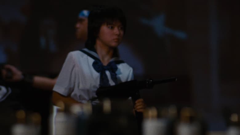 кадр из фильма Девочка в матроске и автомат
