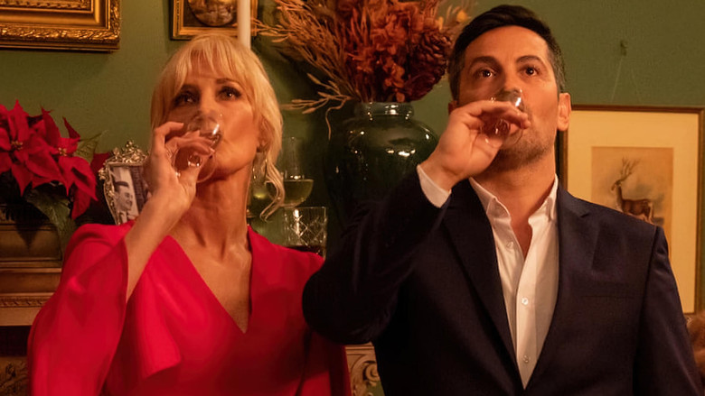 кадр из фильма Surviving Christmas with the Relatives