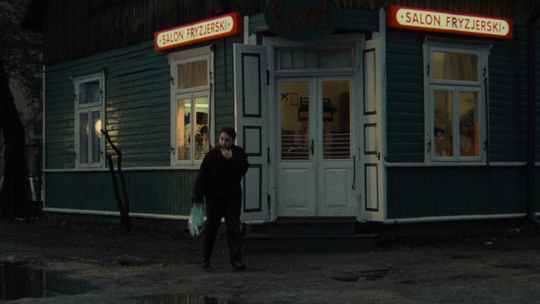 кадр из фильма Три цвета: Белый