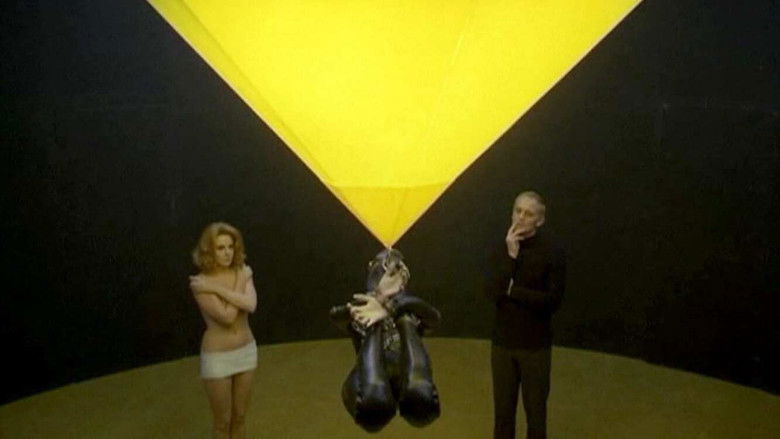 кадр из фильма Самка