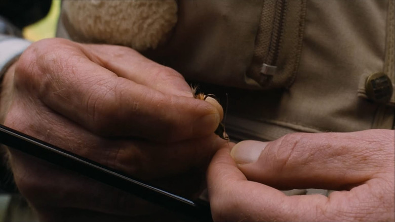 кадр из фильма Постель, в которой спишь