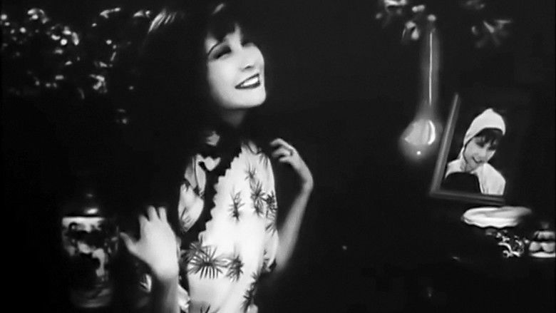 кадр из фильма Сборщица персиков