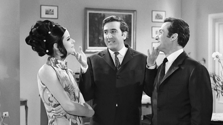 кадр из фильма Ξύπνα Βασίλη