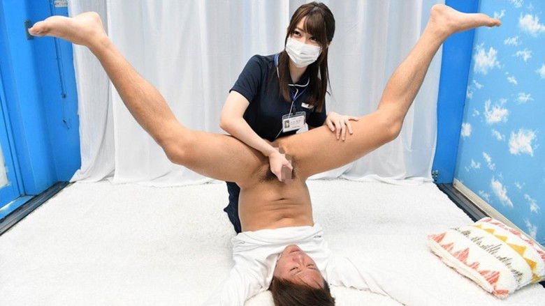 кадр из фильма マジックミラー号 看護師限定 「絶倫ち○ぽ診察してくれませんか？」勃起が収まらなくて困っている男性をあの手この手で優しく導く白衣の天使たち3名収録