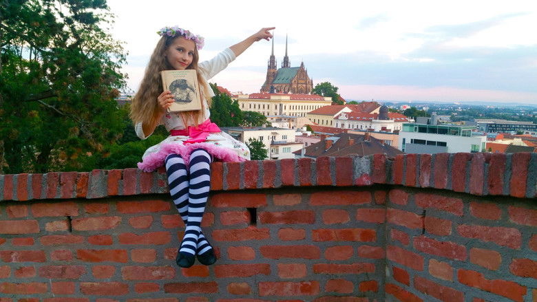 кадр из фильма Alenka v zemi zázraků