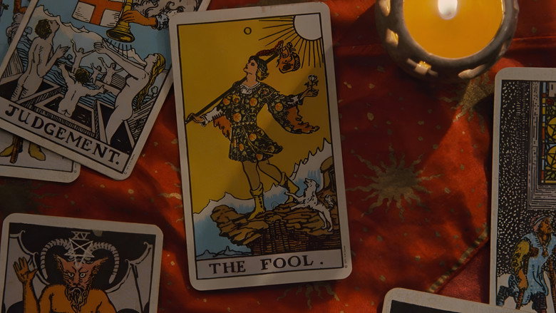 кадр из фильма Люди под лестницей