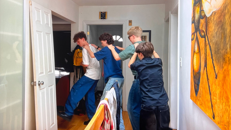 кадр из фильма La vidéo de fête de Anis