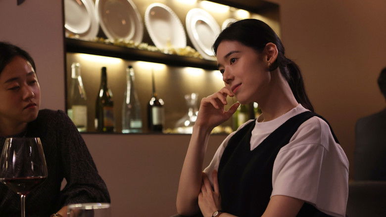 кадр из фильма 어쩌면 우린 헤어졌는지 모른다